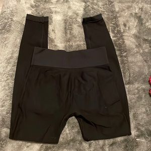 BRAND NEW Halara Leggings